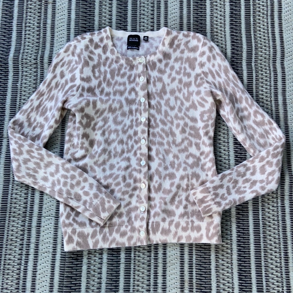 - Saks fifth avenue cashmere cardigan